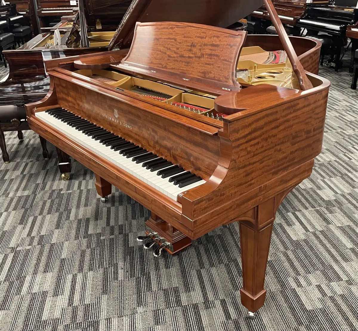 Steinway 5'10