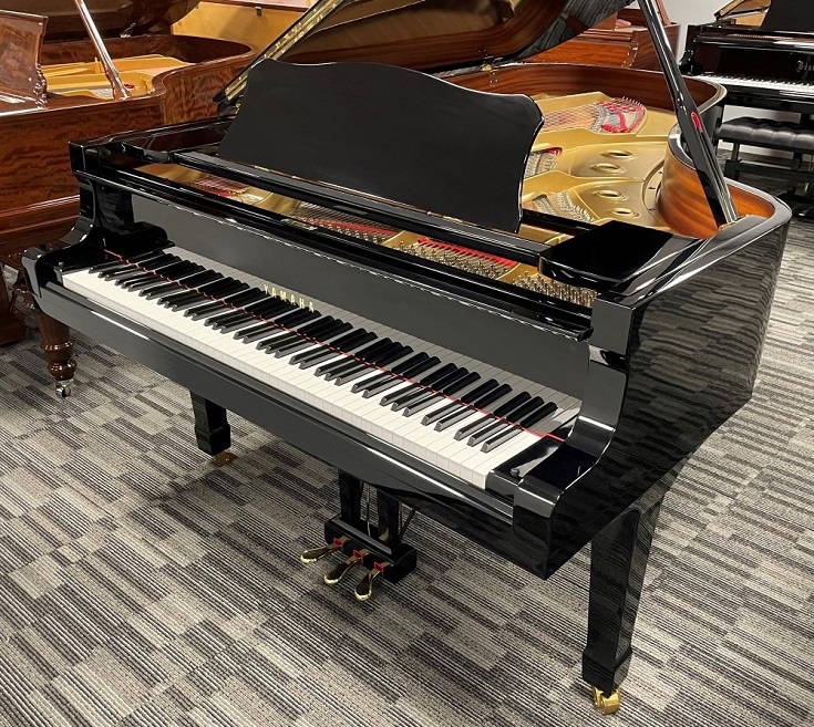Yamaha C7 7ft4in Grand Piano